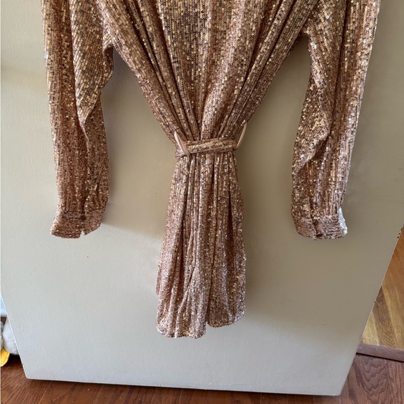 Aria Cove sequin batwing sleeve mini shift dress with belt gold Size 16 (NWT) - Picture 6 of 16